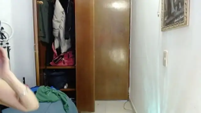 Snapshot of KarimaSarabe chatting on 03-02-26, 08:15 KarimaSarabe online show from 03-02-26, 08:15