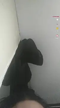 Snapshot of Victor-and-shelly chatting on 12-09-24, 11:13 Victor-and-shelly online show from 12-09-24, 11:13