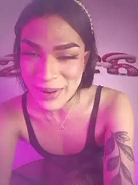 Snapshot of Victor-and-shelly chatting on 01-11-26, 01:10 Victor-and-shelly online show from 01-11-26, 01:10