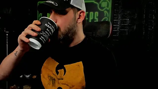 LexXHardy online show from 03-19-25, 07:40