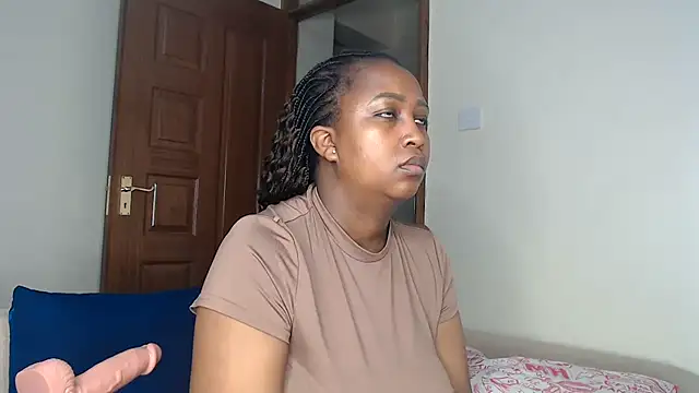 NIKKIE LOVE online show from 07-18-26, 11:08