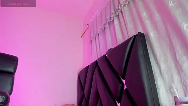 stephany doll  online show from 12-16-25, 03:55