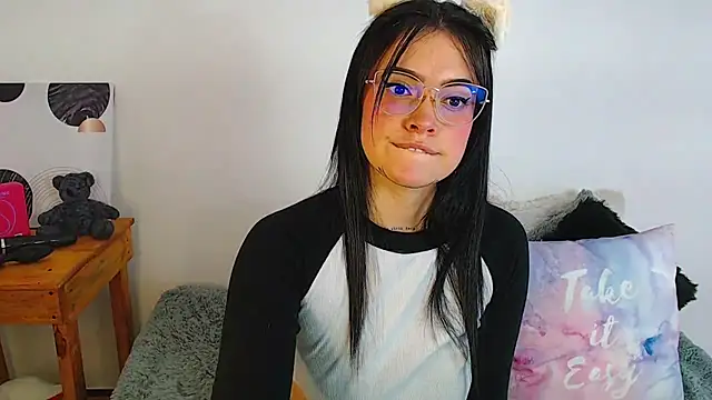Snapshot of Isa_Maiden1 chatting on 10-02-25, 03:30 Isa Maiden1 online show from 10-02-25, 03:30