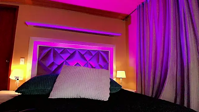 Snapshot of Rodd__y chatting on 03-05-25, 07:49 Rodd  y online show from 03-05-25, 07:49