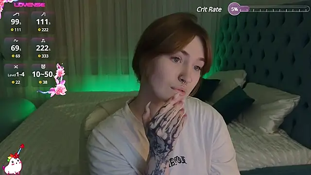 Snapshot of _Chlo__e chatting on 01-29-25, 10:11  Chlo  e online show from 01-29-25, 10:11