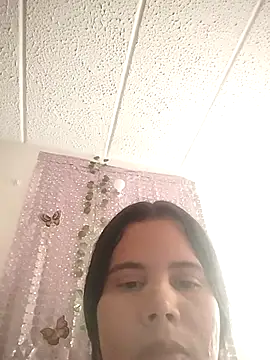 Snapshot of Diego_leon27 chatting on 03-08-25, 03:13 Diego leon27 online show from 03-08-25, 03:13