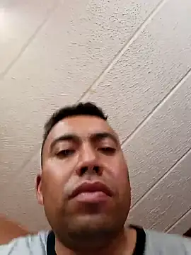 Snapshot of Diego_leon27 chatting on 09-19-25, 01:56 Diego leon27 online show from 09-19-25, 01:56