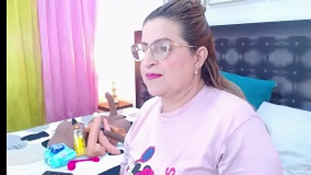sandra 20 online show from 05-30-26, 11:07