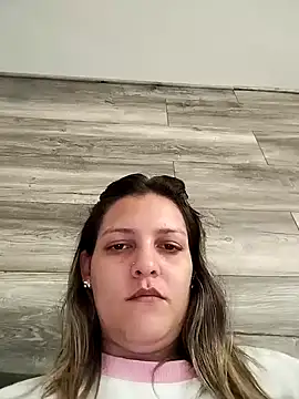 Snapshot of Mia_Hampton chatting on 12-21-24, 04:46 Mia Hampton online show from 12-21-24, 04:46