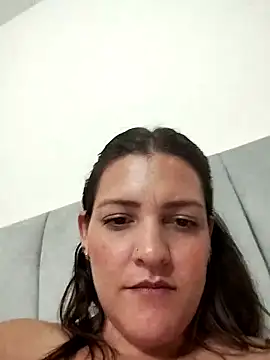 Snapshot of Mia_Hampton chatting on 03-19-25, 03:41 Mia Hampton online show from 03-19-25, 03:41