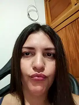 Snapshot of Mia_Hampton chatting on 01-07-26, 06:43 Mia Hampton online show from 01-07-26, 06:43