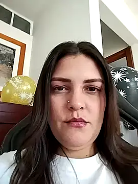 Snapshot of Mia_Hampton chatting on 01-16-26, 08:46 Mia Hampton online show from 01-16-26, 08:46