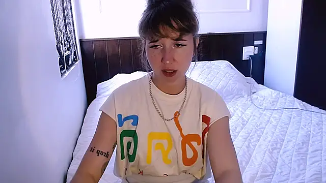 Snapshot of Cosmo_Riri chatting on 03-12-25, 05:35 Cosmo Riri online show from 03-12-25, 05:35