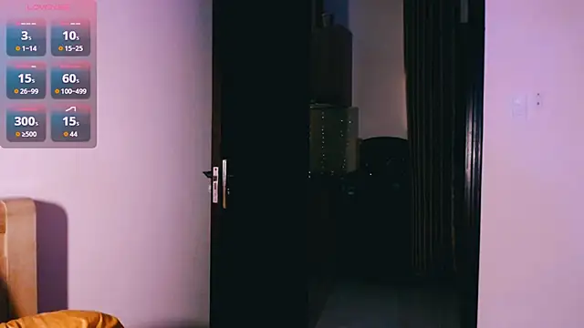 Cosmo Riri online show from 02-10-26, 01:37