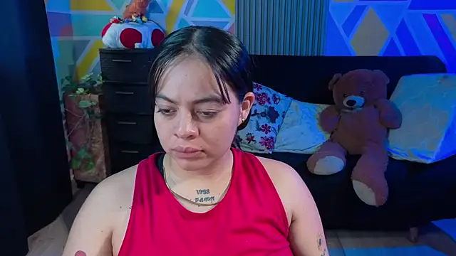 Snapshot of Cuttiealice chatting on 09-16-25, 12:50 Cuttiealice online show from 09-16-25, 12:50