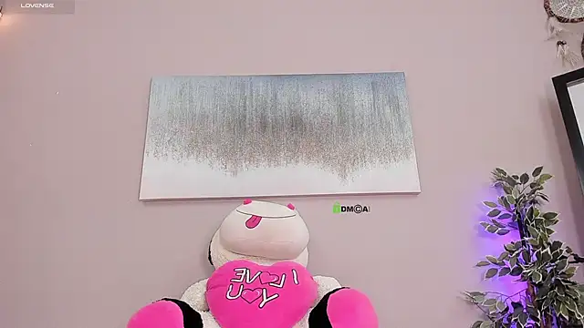 Briana Wells  online show from 10-15-25, 02:06