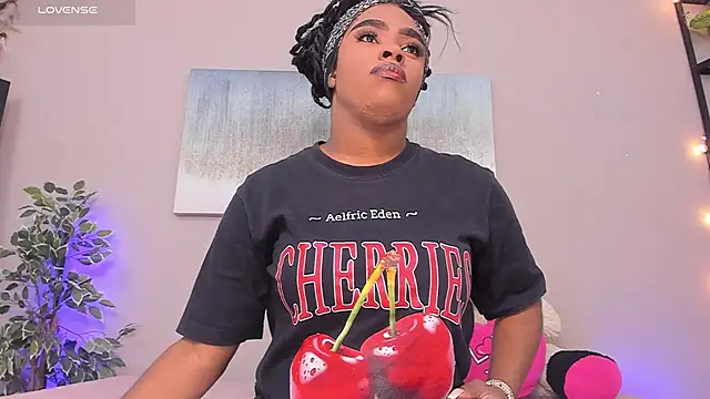 Briana Wells  online show from 02-25-26, 12:59