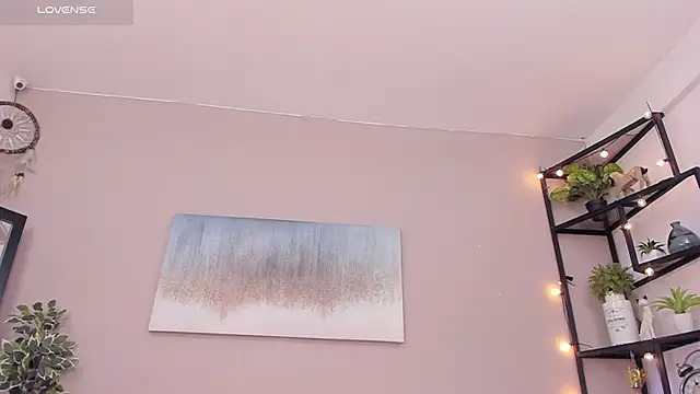 Briana Wells  online show from 03-19-26, 01:04