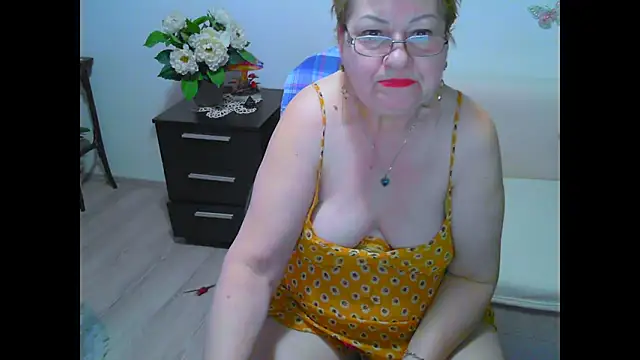 Hyllda online show from 03-19-25, 10:09