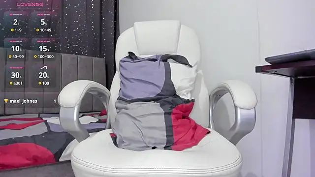 Snapshot of The_skinnyguys chatting on 01-30-25, 11:02 The skinnyguys online show from 01-30-25, 11:02