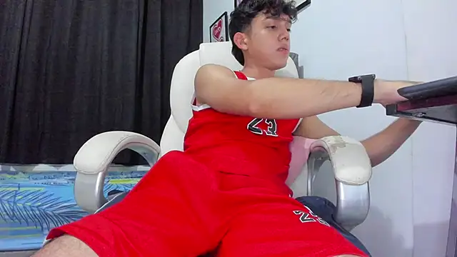 Snapshot of The_skinnyguys chatting on 09-11-25, 11:05 The skinnyguys online show from 09-11-25, 11:05