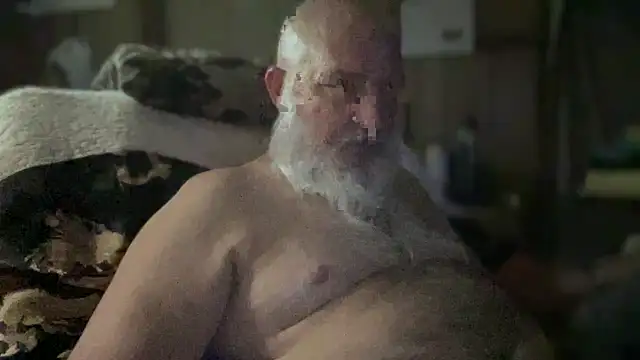 Snapshot of 44jon44 chatting on 10-25-25, 01:24 44jon44 online show from 10-25-25, 01:24