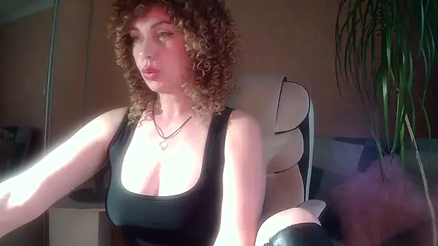 Roxolana Drim online show from 04-26-26, 10:02