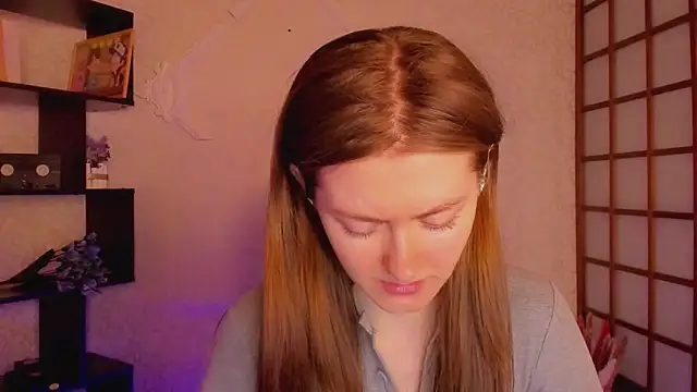 Snapshot of KateCuddle chatting on 02-20-25, 01:57 KateCuddle online show from 02-20-25, 01:57