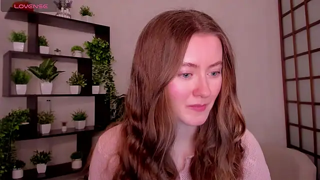 KateCuddle online show from 12-15-25, 03:33