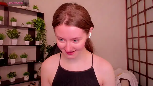 KateCuddle online show from 05-04-26, 02:07