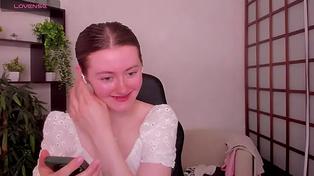 KateCuddle online show from 07-02-26, 03:23