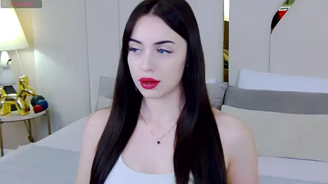 Betty Bridge online show from 11-18-25, 07:13