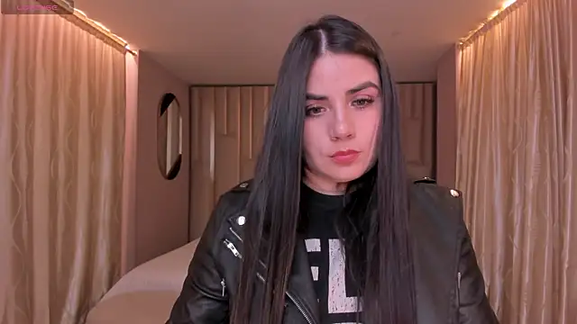 Snapshot of KendraClarkX chatting on 02-25-26, 02:43 KendraClarkX online show from 02-25-26, 02:43