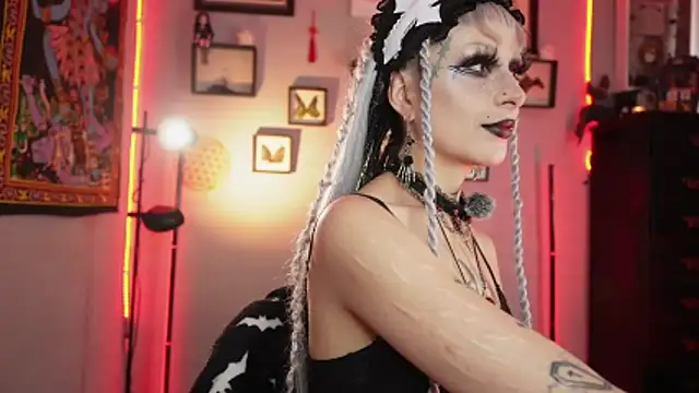 Snapshot of insania_9999_ chatting on 02-07-26, 04:00 insania 9999 online show from 02-07-26, 04:00