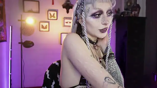 Snapshot of insania_9999_ chatting on 02-26-26, 05:12 insania 9999 online show from 02-26-26, 05:12