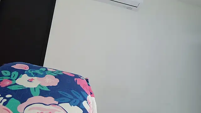 celeste sea online show from 04-28-26, 07:19