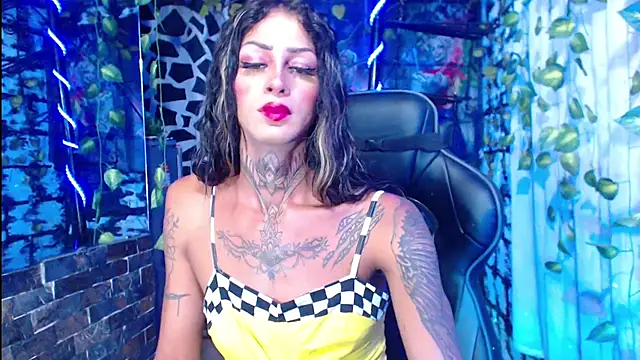 kissingdevil online show from 01-12-25, 01:21