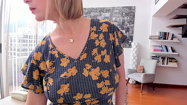 Snapshot of jane_turner chatting on 12-23-24, 01:45 jane turner online show from 12-23-24, 01:45