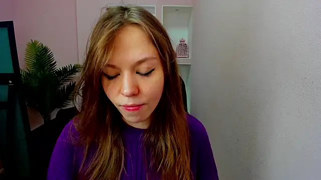 Persephoni online show from 10-05-25, 10:57