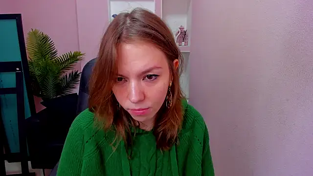 Persephoni online show from 12-16-25, 04:56