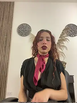 LiaVillalobos online show from 04-28-26, 02:00