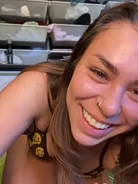 LeaGambit   online show from 12-12-24, 09:48