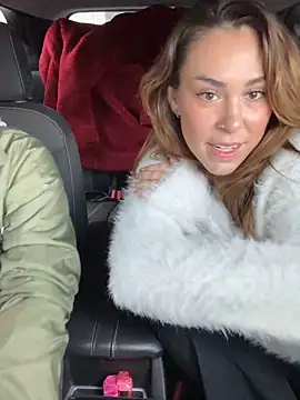 LeaGambit   online show from 11-21-25, 05:11