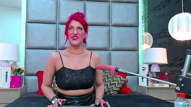 Snapshot of AllissaBrowm chatting on 11-05-25, 05:35 AllissaBrowm online show from 11-05-25, 05:35