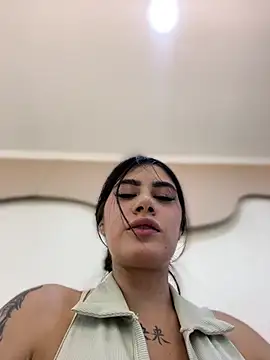 Snapshot of clarachanelricek chatting on 02-18-25, 09:20 clarachanelricek online show from 02-18-25, 09:20