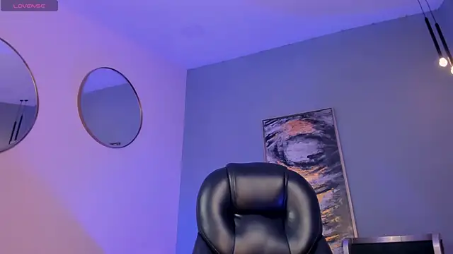 Snapshot of SophieBarnett chatting on 09-11-25, 11:49 SophieBarnett online show from 09-11-25, 11:49