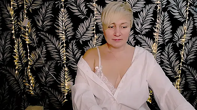 Olivia playful online show from 03-03-25, 03:31