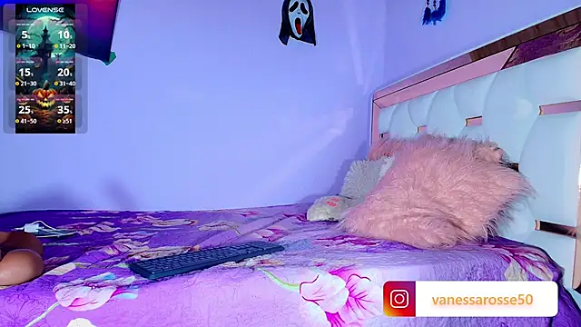 Snapshot of Julieth_Rossi chatting on 10-30-25, 04:14 Julieth Rossi online show from 10-30-25, 04:14