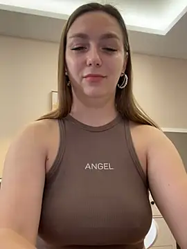 Snapshot of Janeee chatting on 12-20-24, 06:08 Janeee online show from 12-20-24, 06:08