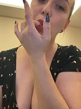 Snapshot of Janeee chatting on 01-05-25, 03:45 Janeee online show from 01-05-25, 03:45